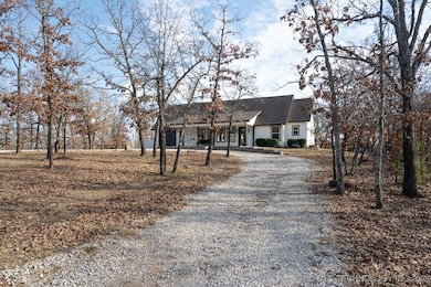 933 Barker Creek Dr, Sand Springs, OK 74063 - photo 2