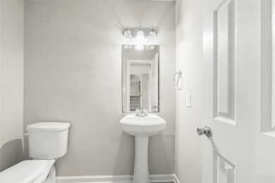 1520 Sherwood Forest St unit 317, Houston, TX 77043 - photo 3