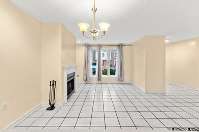 158 Quincy Shore Dr unit 79, Quincy, MA 02171 - photo 4