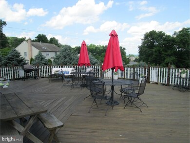 502 Tomlisa Ct, Reading, PA 19608 - photo 3