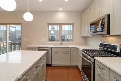 11 Forest Ave unit 17, River Forest, IL 60305 - photo 5