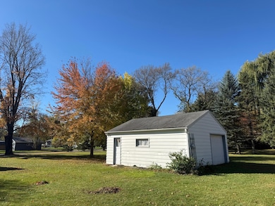 104 11th St SW, Little Falls, MN 56345 - photo 4