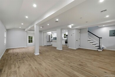 17 Tatterson St, Roslyn, NY 11576 - photo 7