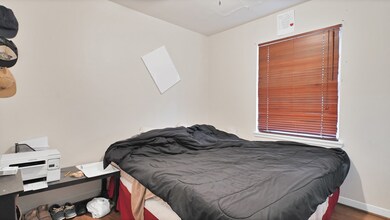 354 Red Ripple Rd, Houston, TX 77091 - photo 5