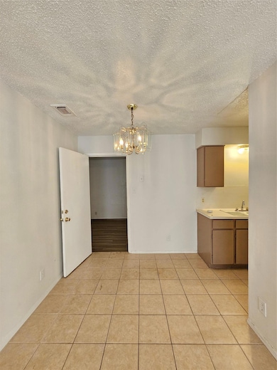 6000 Emerald Forest Dr unit A, Austin, TX 78745 - photo 5