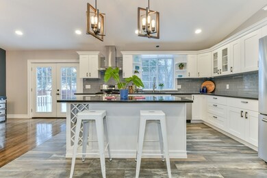 9 Dartmouth Rd, Marblehead, MA 01945 - photo 3