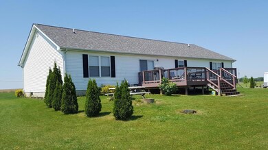 18752 Commercial Point Rd, Circleville, OH 43113 - photo 3