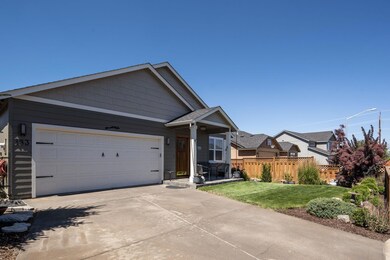 183 SW 34th Ln-3