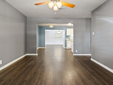 744 Betty Ln, Hurst, TX 76053 - photo 4