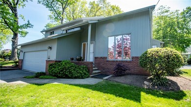 228 Belvedere Dr, Cranston, RI 02920 - photo 2