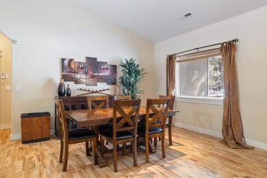 6 Dining area