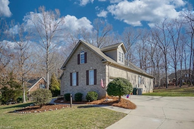 2323 Hickory Forest Dr, Asheboro, NC 27203 - photo 2