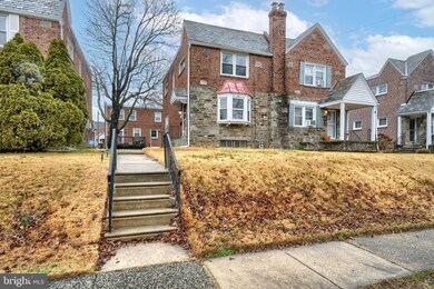 318 N Maple Ave, Lansdowne, PA 19050 - photo 3