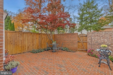 6628 Mclean Ct, McLean, VA 22101 - photo 2