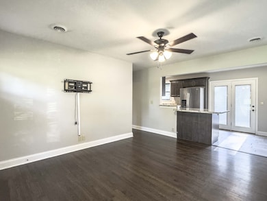 1884 Pardue Dr, Clarksville, TN 37043 - photo 4