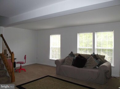 9256 Maxwell Ct, Laurel, MD 20723 - photo 5