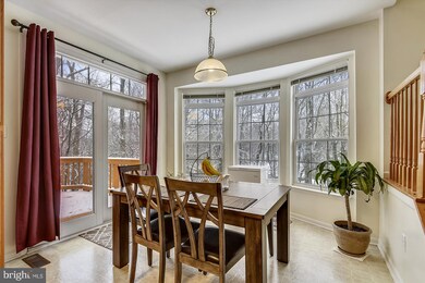 13122 Shamrock Glen Dr, Germantown, MD 20874 - photo 4