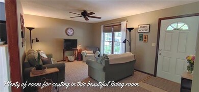 100 Elm St, Windsor, MO 65360 - photo 6
