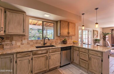 UTOPIA KITCHEN 2