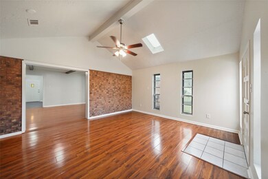 3203 Areba St, Houston, TX 77091 - photo 5