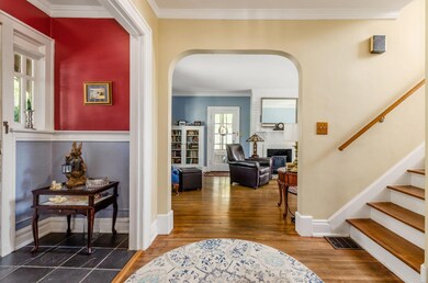 008_dae1_L 1815 N Devon Rd023
