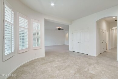 14-web-or-mls-N 57th Dr-014