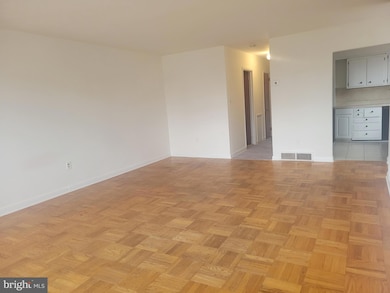 807 Selma St unit 2ND FL, Norristown, PA 19401 - photo 4