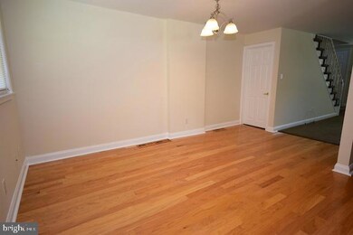 1073 Tremont Dr, Glenolden, PA 19036 - photo 5