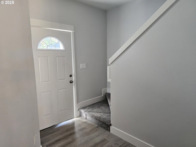 453 N 12th St, St. Helens, OR 97051 - photo 2