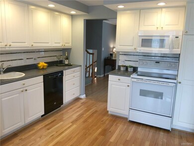 1319 Greenbrier Ln, North Tonawanda, NY 14120 - photo 5