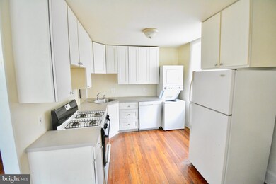 521 W Hansberry St unit 3, Philadelphia, PA 19144 - photo 5