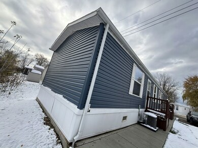 24663 Bellwood St unit 10, Harrison Township, MI 48045 - photo 5