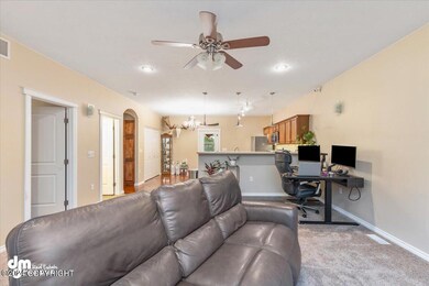07-LIVING ROOM_WLL_IMG_2