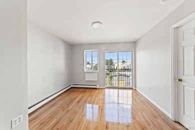 1309 Vreeland Ave unit 3, Bronx, NY 10461 - photo 4