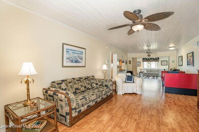 126 E Gadsden Ln, Cocoa Beach, FL 32931