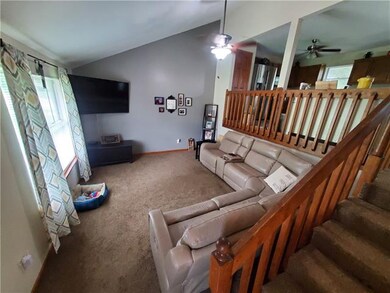 214 E Connie St, Lansing, KS 66043 - photo 3