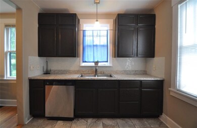 2016 Linn Blvd SE, Cedar Rapids, IA 52403 - photo 6