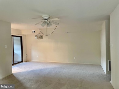 2590 Merrywood Ct unit 1, Woodbridge, VA 22192 - photo 4