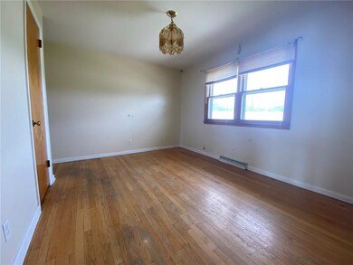 2690 19th St, Columbus, IN 47201 - photo 6