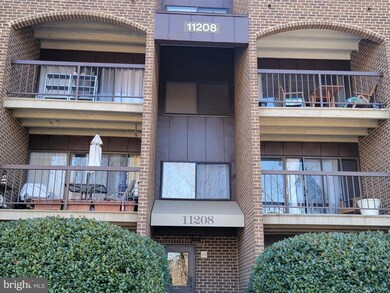11208 Chestnut Grove Square unit 210, Reston, VA 20190 - photo 5