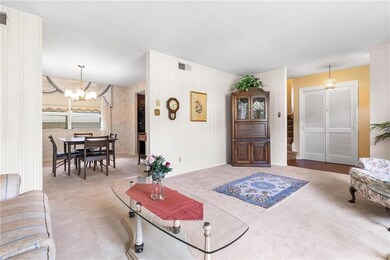 437 Chestnut Cir W, Alburtis, PA 18011 - photo 5