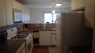 33 Waterview Dr unit B, Smithfield, RI 02917 - photo 3