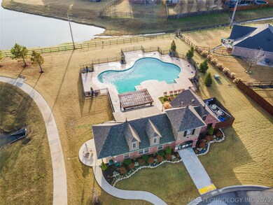 Community Club House and Pool