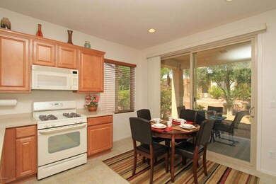 5_Kitchen and Dining Space