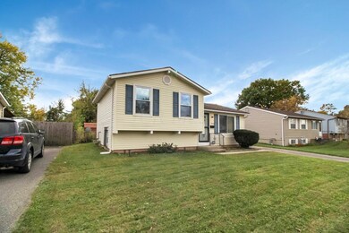 3-web-or-mls-3463-oakcrest-rd