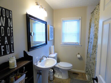 144 Forest Dr, Mount Washington, KY 40047 - photo 4