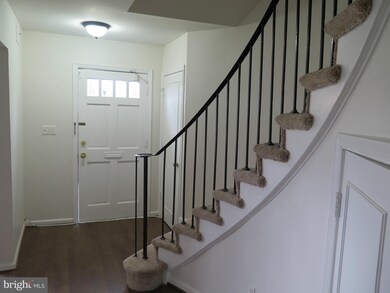 8439 Penshurst Dr unit 602, Springfield, VA 22152 - photo 3