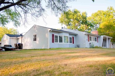 1556 SW 23rd Park, Topeka, KS 66611 - photo 3