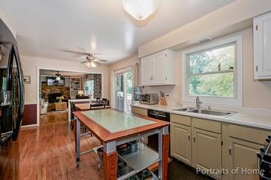 1122 Lexington Ln, Batavia, IL 60510 - photo 6