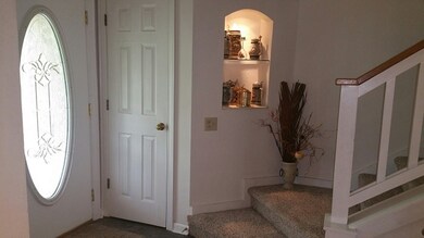 617 Fisher St, Frankfort, IN 46041 - photo 4